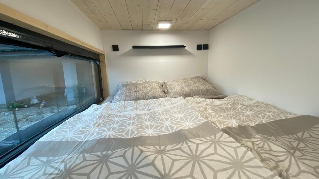 Tiny House Apartamento Pardubice Exterior foto