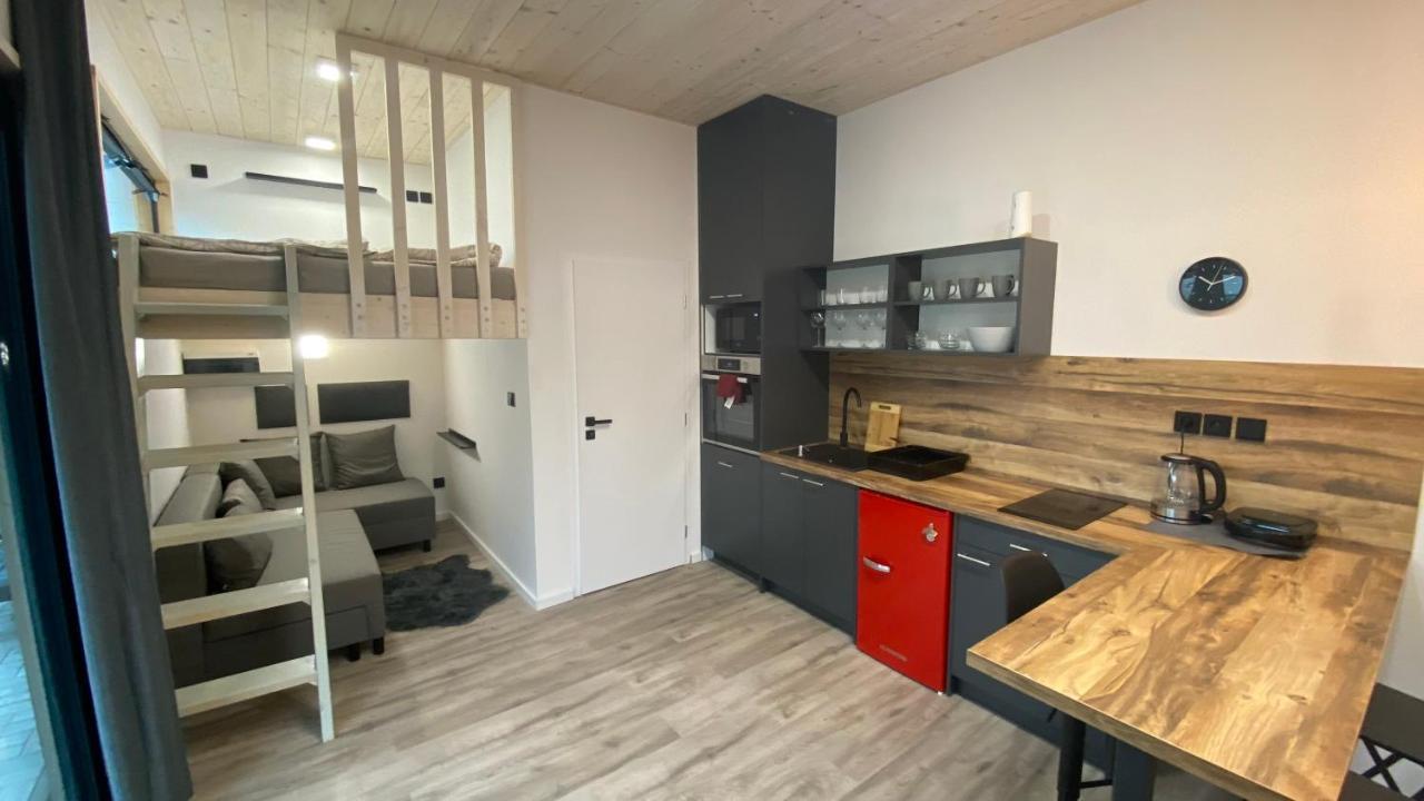 Tiny House Apartamento Pardubice Exterior foto