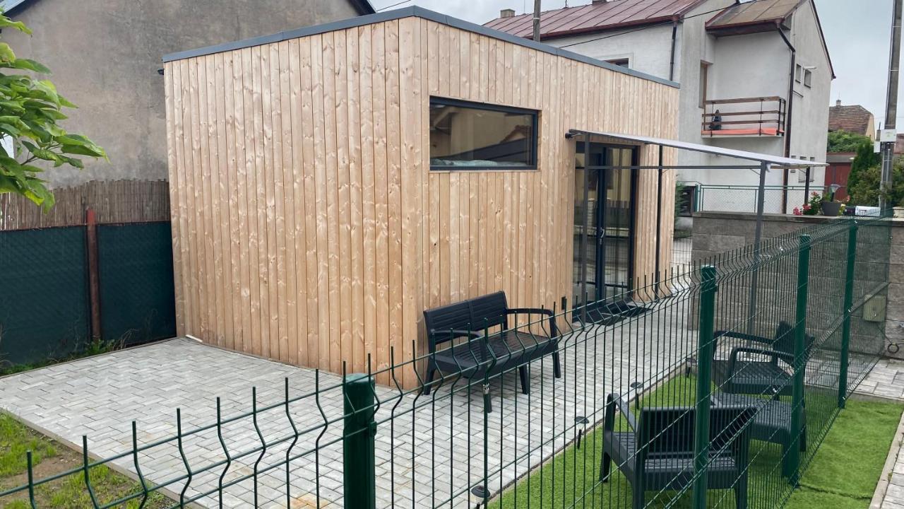 Tiny House Apartamento Pardubice Exterior foto